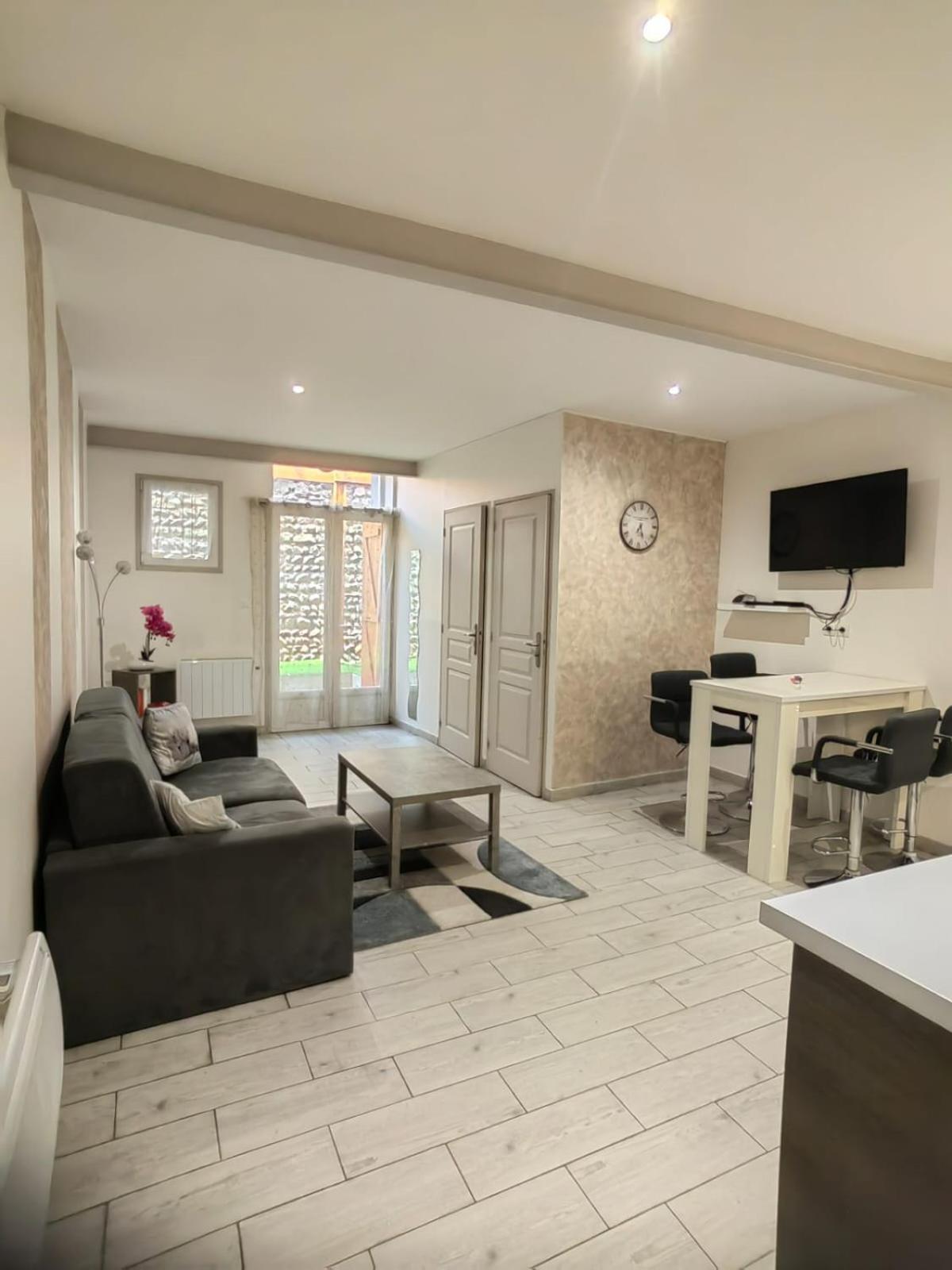Appartement A Valence 발랑스 외부 사진