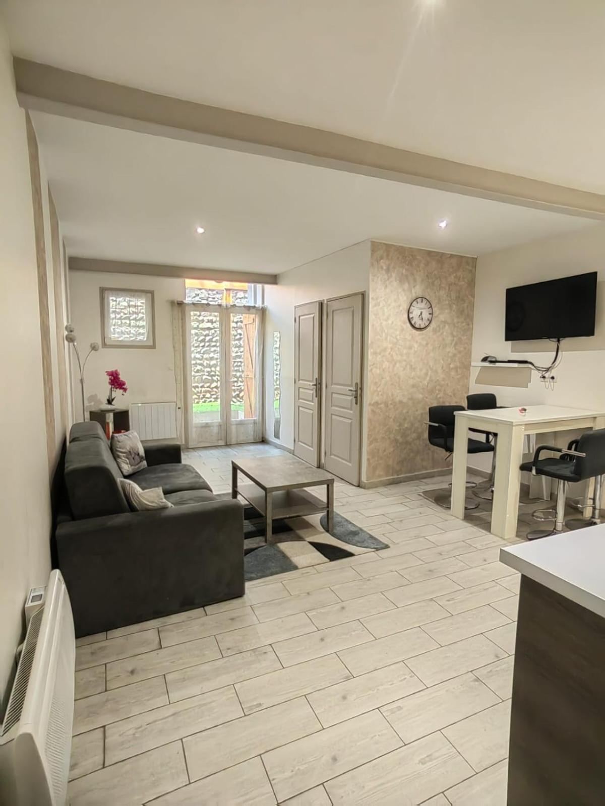 Appartement A Valence 발랑스 외부 사진